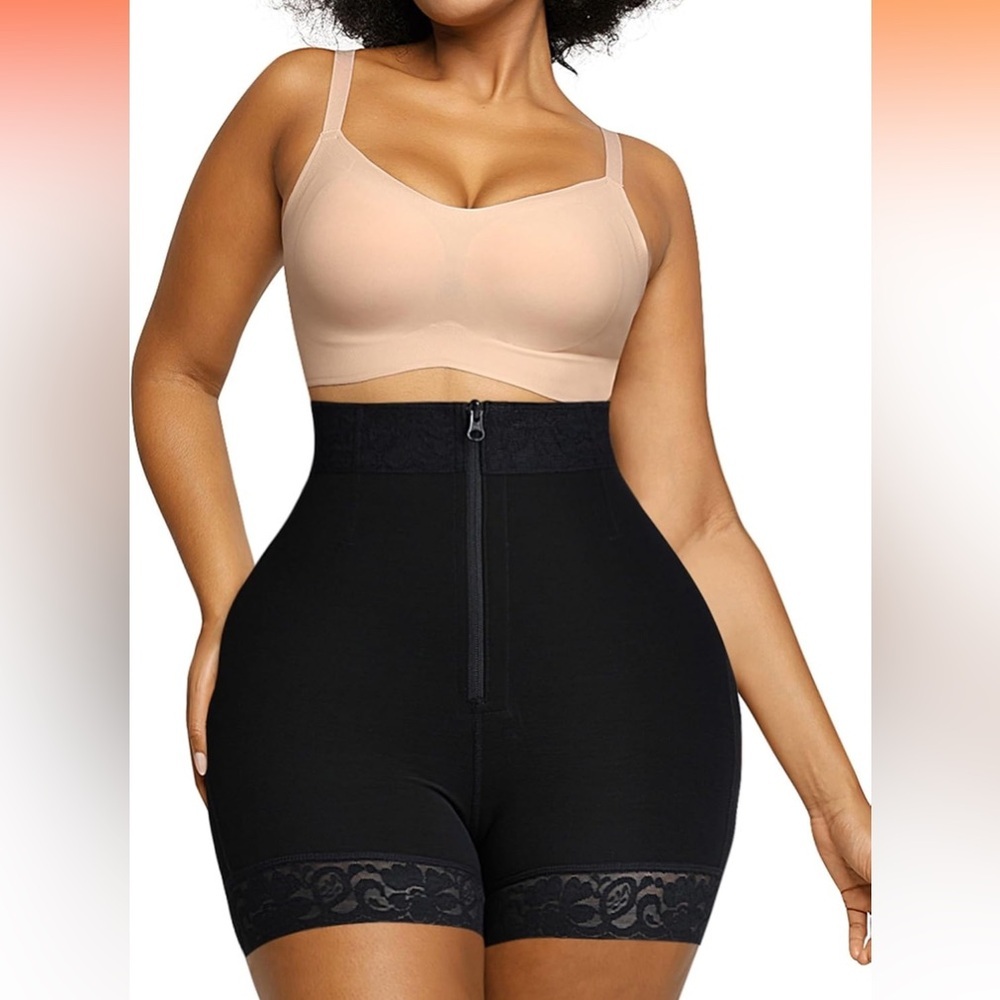SHAPELLX Butt Lifter Shapewear Tummy Control Shorts For Women NWT size S